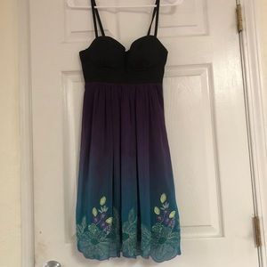 Guess cute dress size small